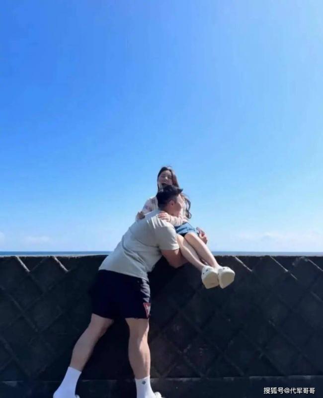 香港37岁殉职消防员生活照曝光 引无数网友泪目