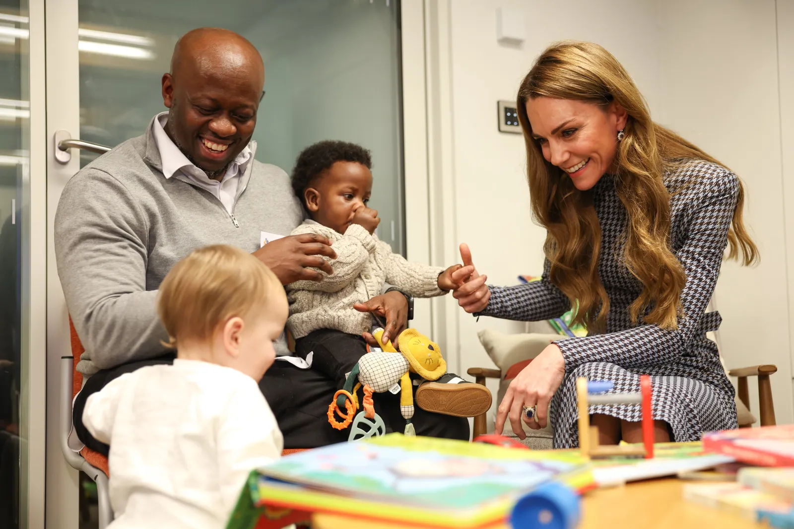 凱特穿回3年前舊衣 網見對比照：瘦到像棒棒糖