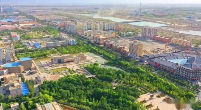 中国最大县城：装得下2个韩国，却只有一条街