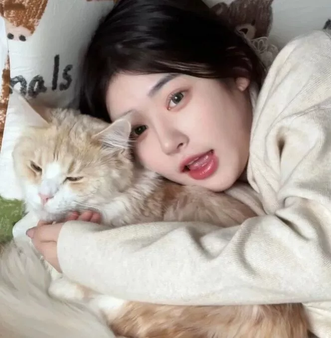 黃一鳴宣布新戀情，直言不再等王思聰