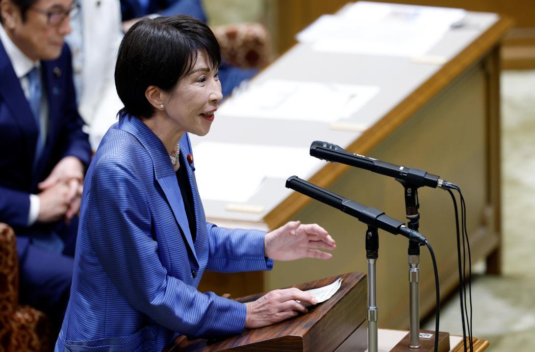 日本首相高市早苗11月26日在党首讨论上表示,根据「旧金山和约」,日本放弃全部许... 日本首相高市早苗11月26日在党首讨论上表示,根据「旧金山和约」,日本放弃全部许...