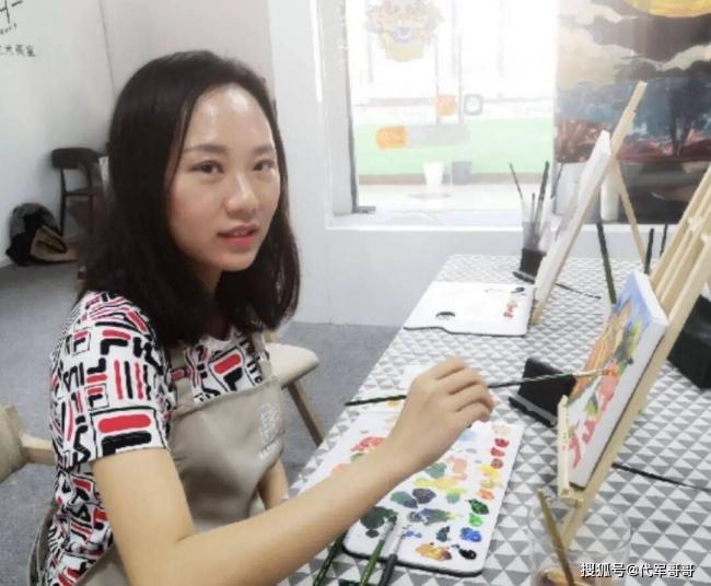 2014年,那位著名的「拜金女」,如今怎樣了 2014年,那位著名的「拜金女」,如今怎樣了