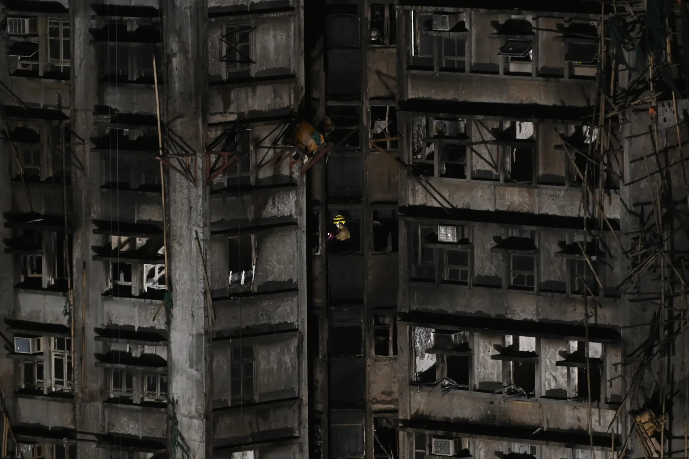 香港大火真兇大逆轉!死亡人數增至151人 香港大火真兇大逆轉!死亡人數增至151人