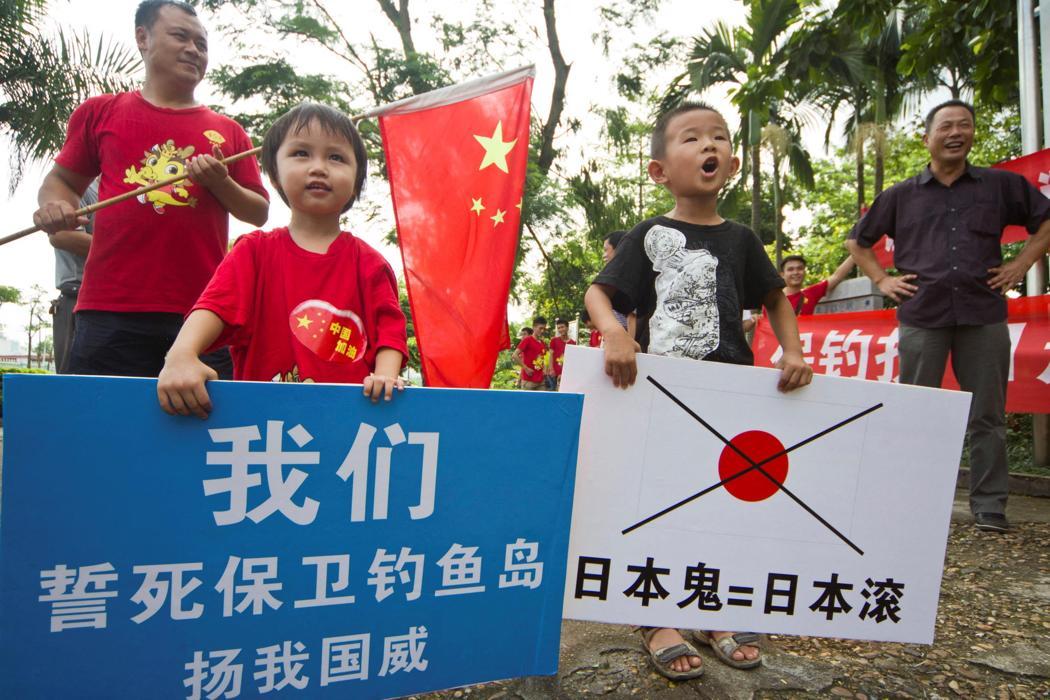 中日紧张情势升高之际,两国2日于钓鱼台海域再度发生争端。图为2012年8月19日... 中日紧张情势升高之际,两国2日于钓鱼台海域再度发生争端。图为2012年8月19日...