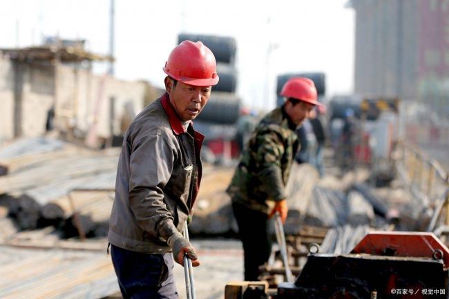 中国惊人景象：30个月印钞超70万亿，物价却...