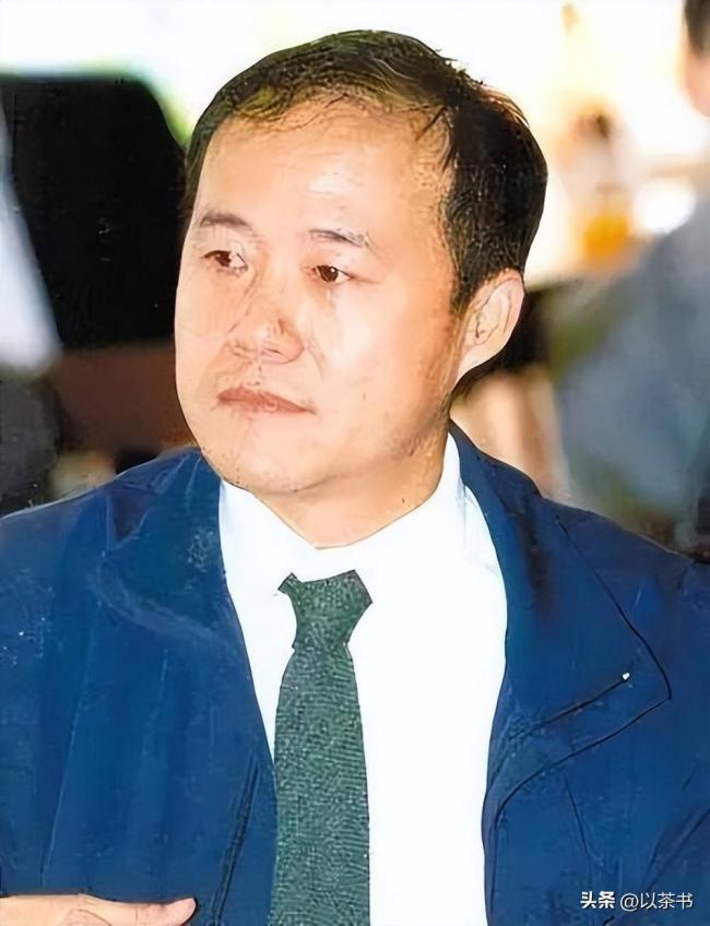 郎咸平談王石離婚一針見血，前妻非常旺夫