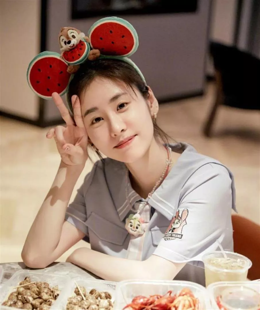 未婚生子的张碧晨，终是为她的荒唐付出了代价