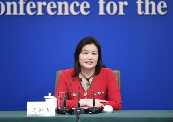 「苹果供应链」的蓝思科技、领益智造、长盈精密等多家消费电子企业,利用精密制造优势... 「苹果供应链」的蓝思科技、领益智造、长盈精密等多家消费电子企业,利用精密制造优势...