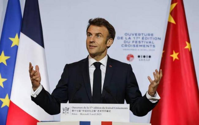 法新社太牛了!特意抓拍中国人喜欢的明月 法新社太牛了!特意抓拍中国人喜欢的明月