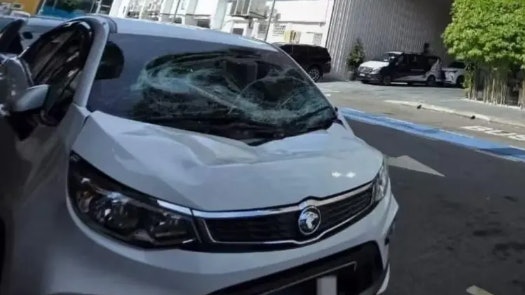 北京女遊客大馬酒店墮樓亡　樓下車輛被砸凹陷　丈夫慘呼｢老婆｣