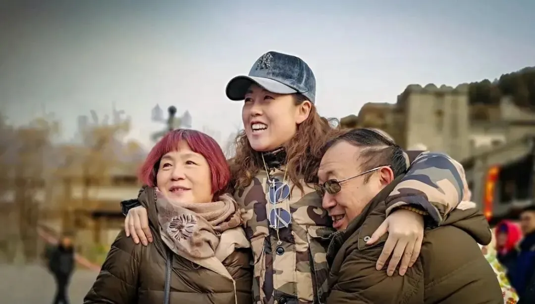 董家琪和爸爸妈妈