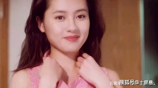 曾是香港“三级片女王”的她，今52岁却想复出