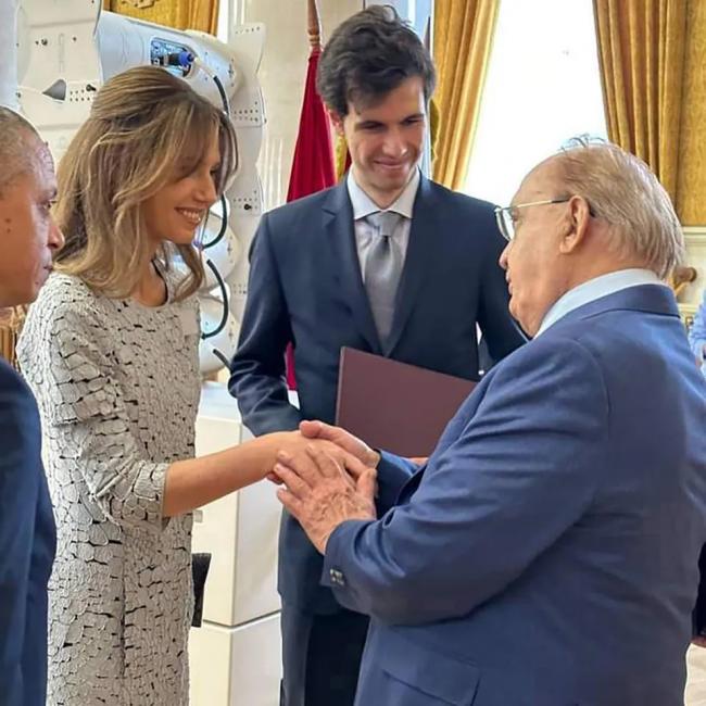 豪宅曝光,叙利亚前总统阿萨德近况被曝 豪宅曝光,叙利亚前总统阿萨德近况被曝