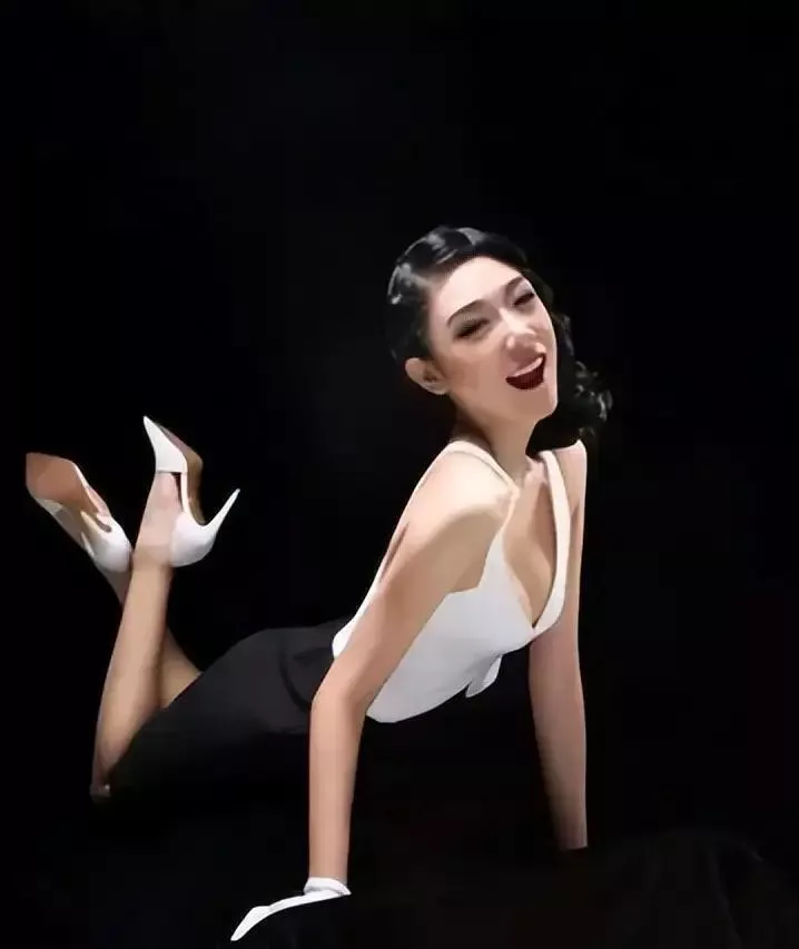 李泽楷被她迷得神魂颠倒,林丹为她不顾妻儿