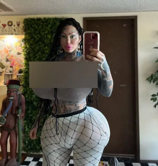 把胸隆炸的网红猝逝!网疑自杀 死前已成外星人 把胸隆炸的网红猝逝!网疑自杀 死前已成外星人