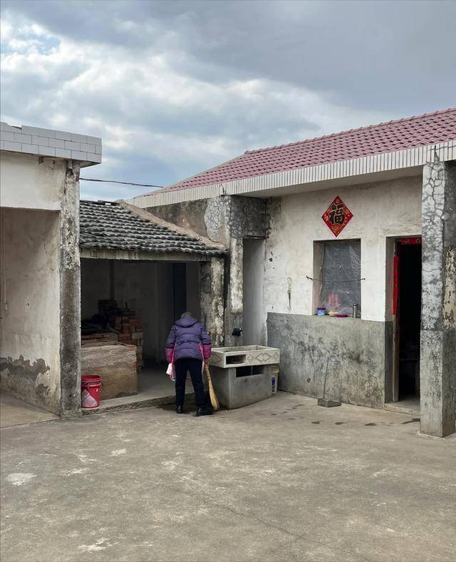 除了“妻荒”外,农村又有4大怪象出现 除了“妻荒”外,农村又有4大怪象出现