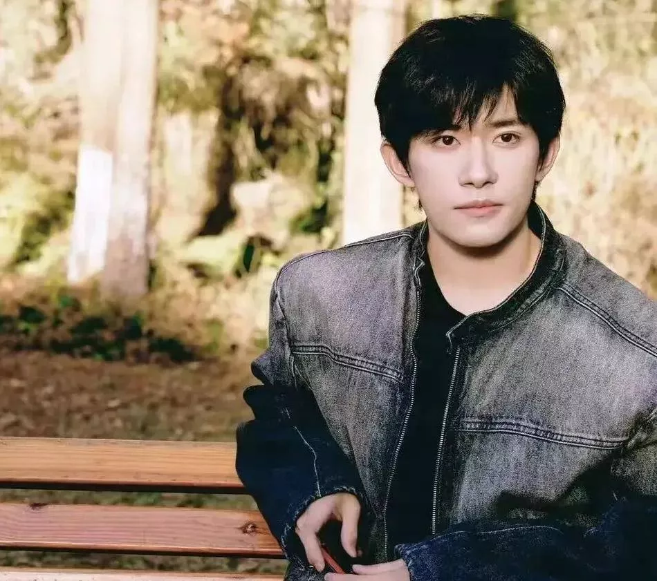 業內曝瓜！細節跟易烊千璽單依純對上了