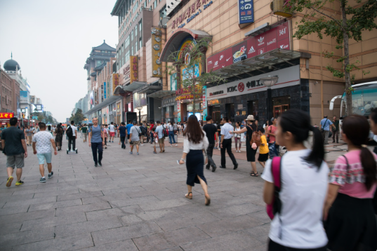 别瞎操心了，中国人不会因为给点福利就变懒