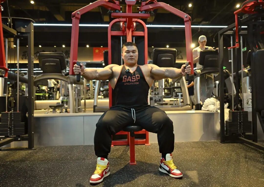 健美运动员王昆去世,其曾获得中国CBBA全国健美精英职业联赛八连冠_凤凰网