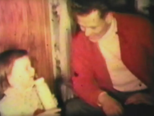 父亲出门买烟却人间蒸发 55年后地下室惊现… 父亲出门买烟却人间蒸发 55年后地下室惊现…