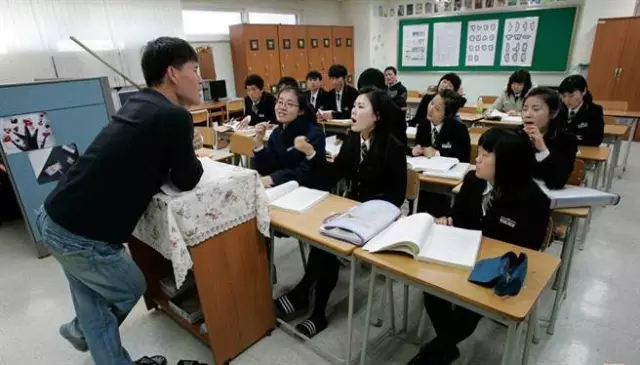 当年这张沈阳照轰动世界 朝鲜女孩一家如今怎样