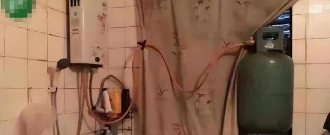 夫妻生8个孩子后双双离世 哥嫂接手拒领养