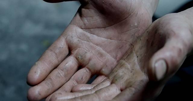 短短几天，16岁烤鸡少年塌房....