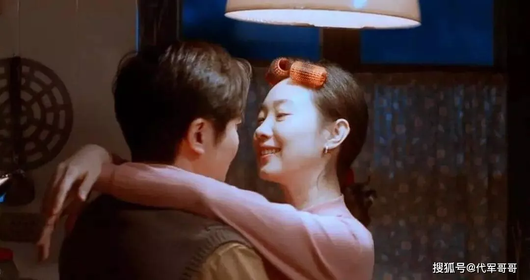 与导演杨瑾因戏生情恩爱6年，如今演《老舅》终于火了