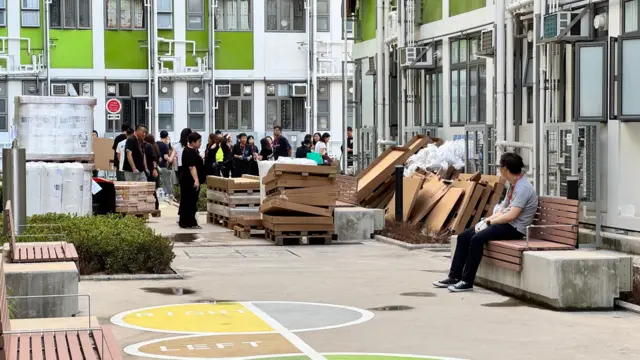 香港宏福苑大火一个月，灾民现状如何