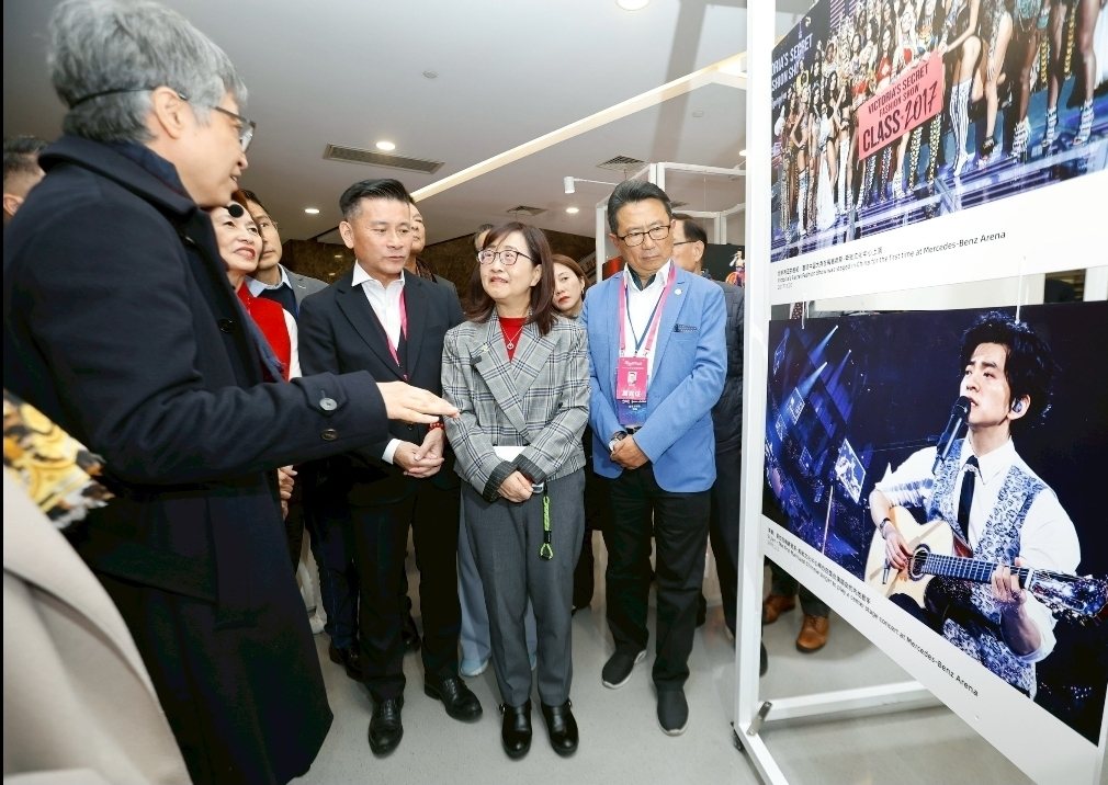 台北市副市长林奕华参访上海梅奔中心。图/北市府提供 台北市副市长林奕华参访上海梅奔中心。图/北市府提供