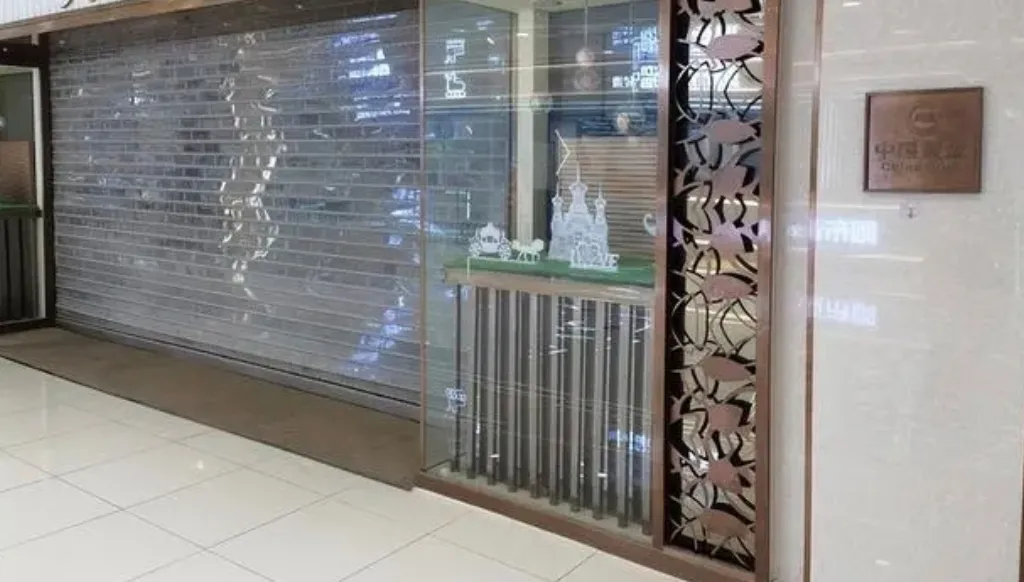 2025「返貧八件套」：死在了旺季前夜