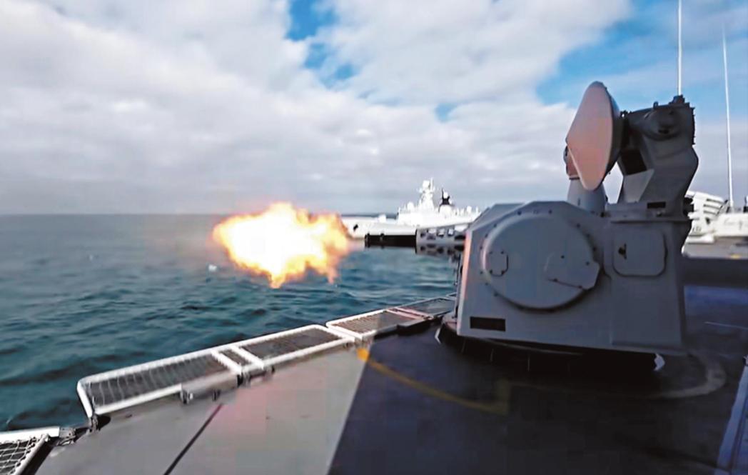 共军东部战区前两日对台军演,并在微信公众号发布影片「这么近那么美随时到台北」,内... 共军东部战区前两日对台军演,并在微信公众号发布影片「这么近那么美随时到台北」,内...