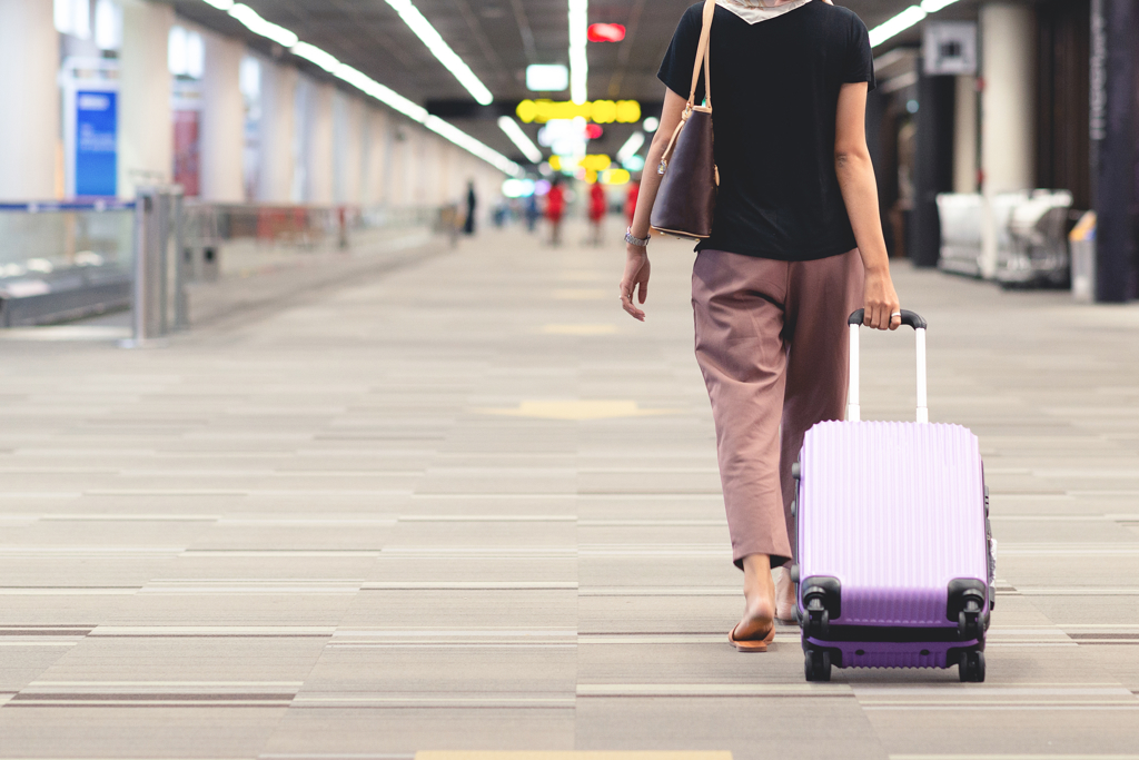 英國一名69歲退休人士利用每月為數不多的退休金旅遊各地，已經20年左右。（示意圖：shutterstock／達志）