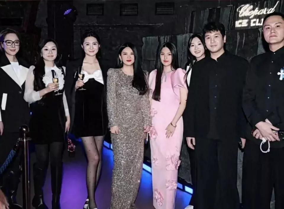 李湘的“富养”赢了吗?16岁女儿变成了这样