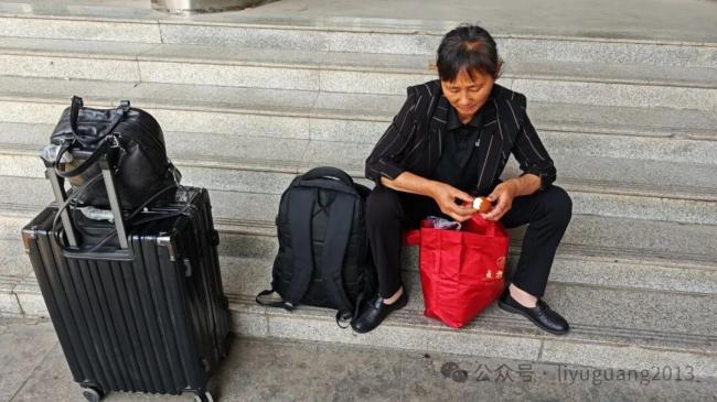 妈的2025年 妈的2025年