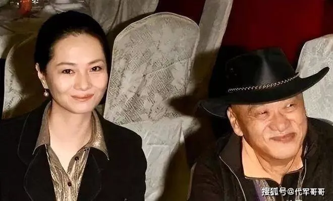 81岁凌峰近况曝光!隐居泰国,妻女失联,一个人孤苦伶仃生活