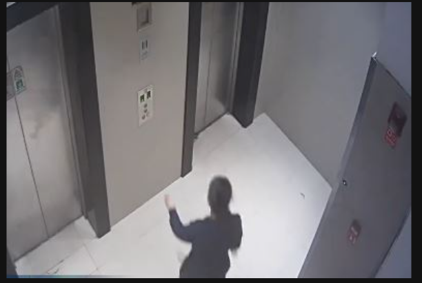 上海侍应换走3瓶昂贵白酒 靠“神之手”揭发