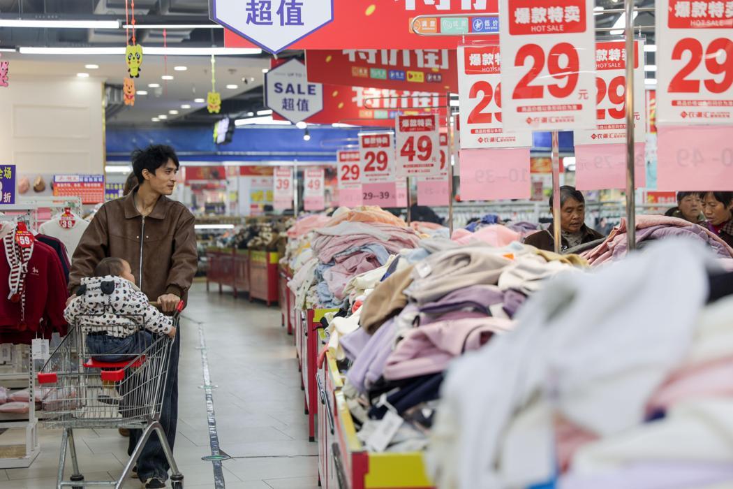 中国大陆12月CPI同比上涨0.8%,创下了2023年3月以来的新高。(新华社) 中国大陆12月CPI同比上涨0.8%,创下了2023年3月以来的新高。(新华社)