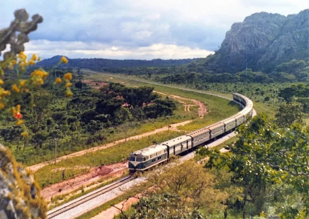 中共中央政治局委员、外交部长王毅,9日同坦尚尼亚外长孔博共同会见记者时,讲述坦尚... 中共中央政治局委员、外交部长王毅,9日同坦尚尼亚外长孔博共同会见记者时,讲述坦尚...