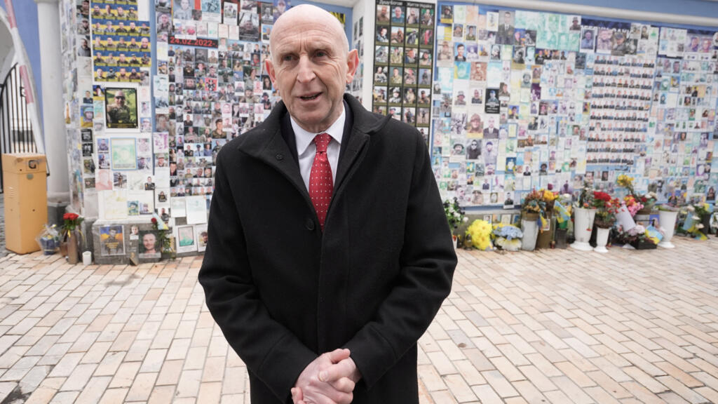 英国国防大臣约翰·希利访问基辅资料图片 英国国防大臣约翰·希利访问基辅资料图片