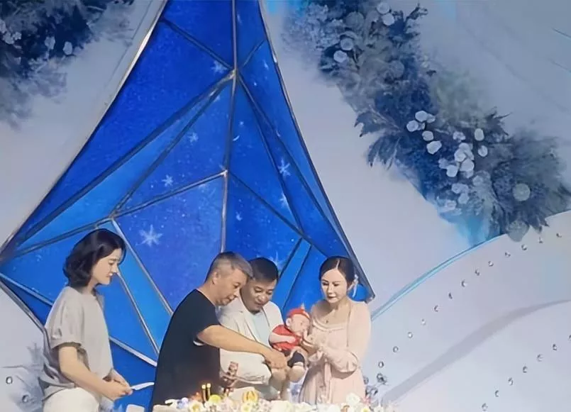 曝李大雙和李琳離婚,現任是外國美女,已生兒子,丁克23年被拋棄