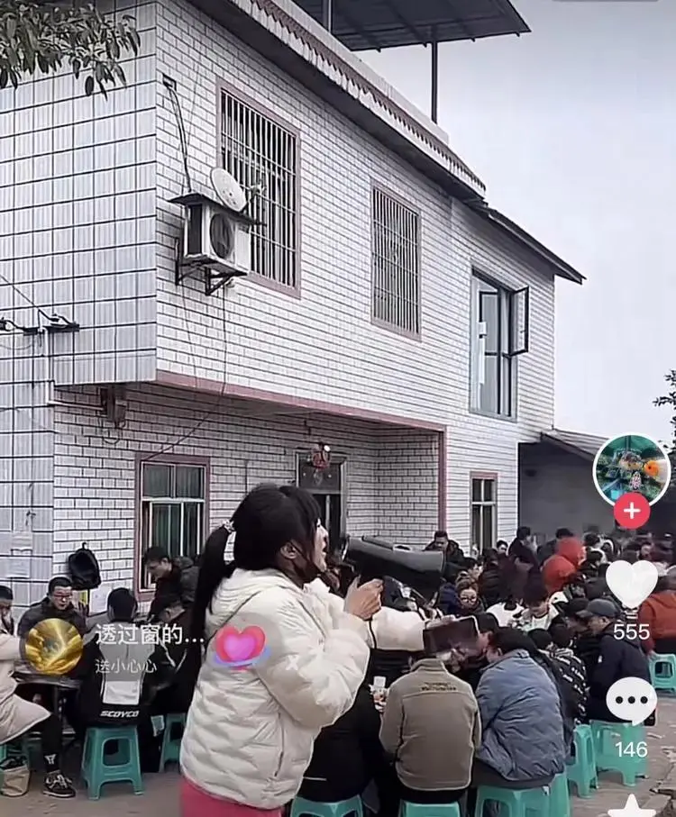 重慶女孩闖大禍!全網幫她「兜底」 重慶女孩闖大禍!全網幫她「兜底」