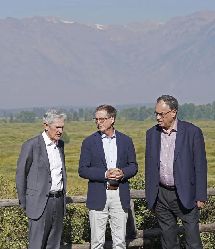 川普追杀鲍威尔 11国罕见发声力挺Feds主席