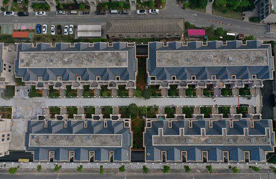 1621303735141005120-1 1621303735141005120-1