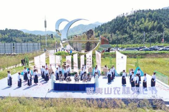 9f58efdc88f249aa8214a23c9f0f8931-1