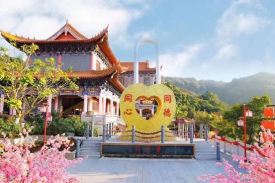 63ef4ec483334581a0c2312f5d89f663-1