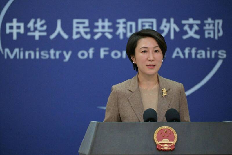 欧盟将暂缓在欧中峰会上与中国签署气候行动联合声明，中国外交部发言人毛宁回应，中方将继续与各国加强应对气候变化的国际合作。（法新社）