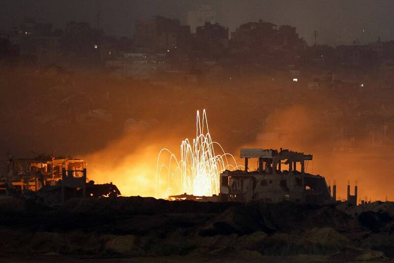 加萨医院官员9日称，以色列空袭造成加萨地带至少40人死亡。（路透）