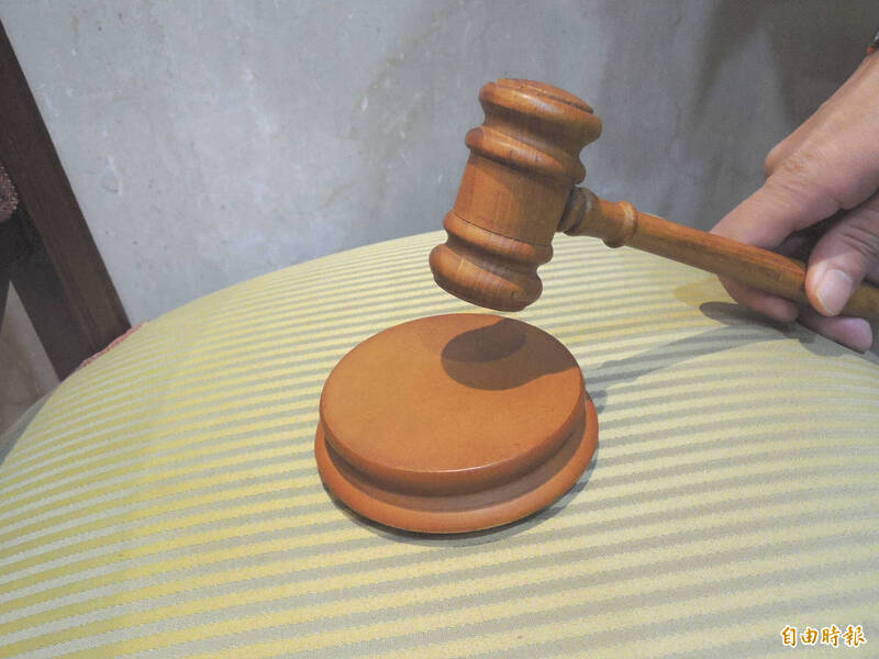 单亲孕妇遭李男违规驾驶撞伤后流产，提告求偿41万，法院认流产与事故无关，判赔1万8千多元。示意图。（资料照）
