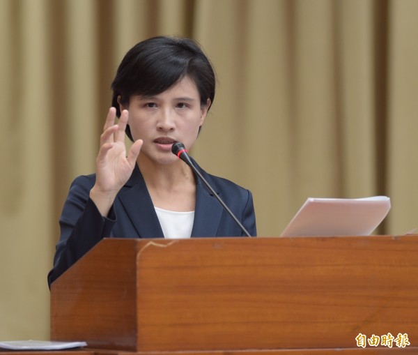 新任文化部长郑丽君表示应改善公部门图书采购方式。（资料照，记者黄耀征摄）